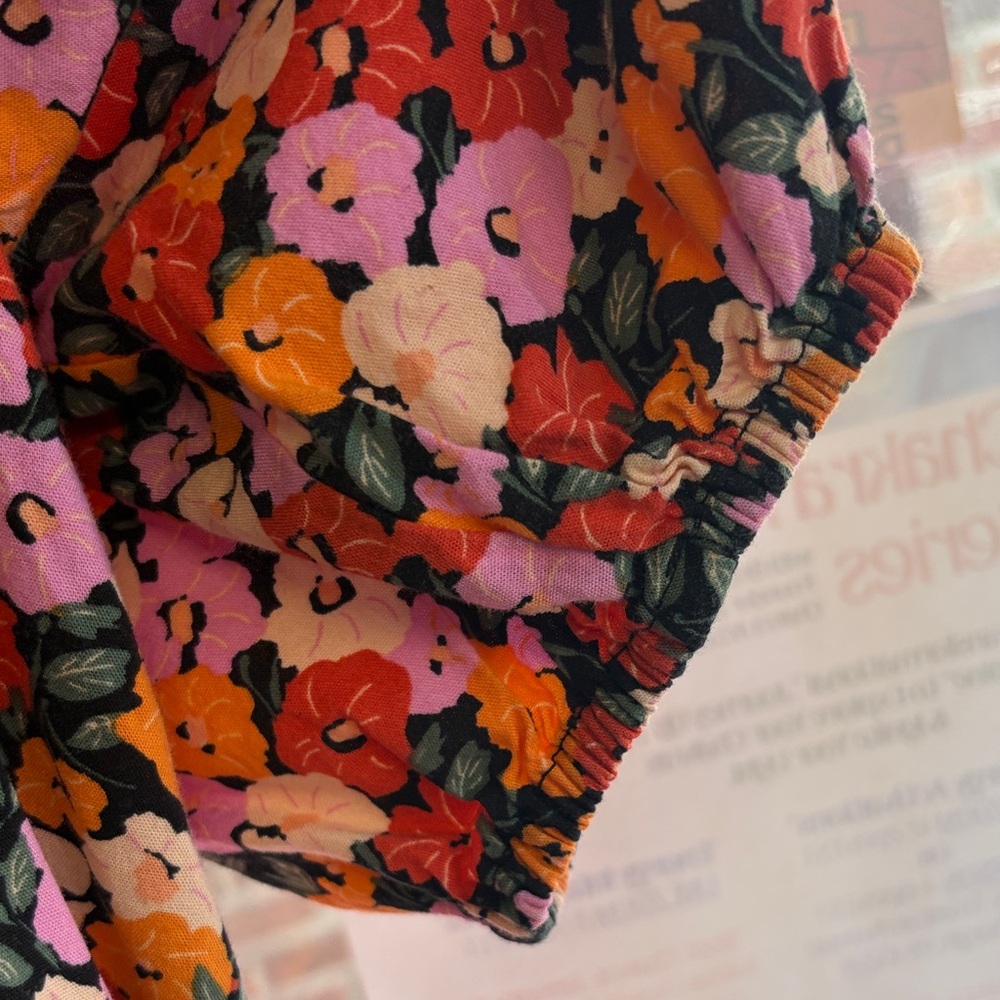 LOFT Multicolor Floral Blouse with Puff Sleeves - Picture 4 of 4